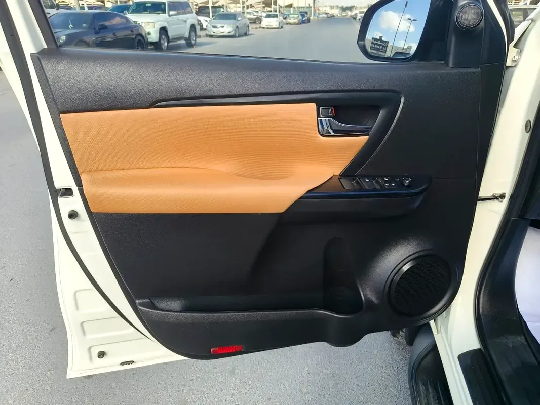 Toyota Fortuner 2.7 AT 4WD (166 حصان) - 9
