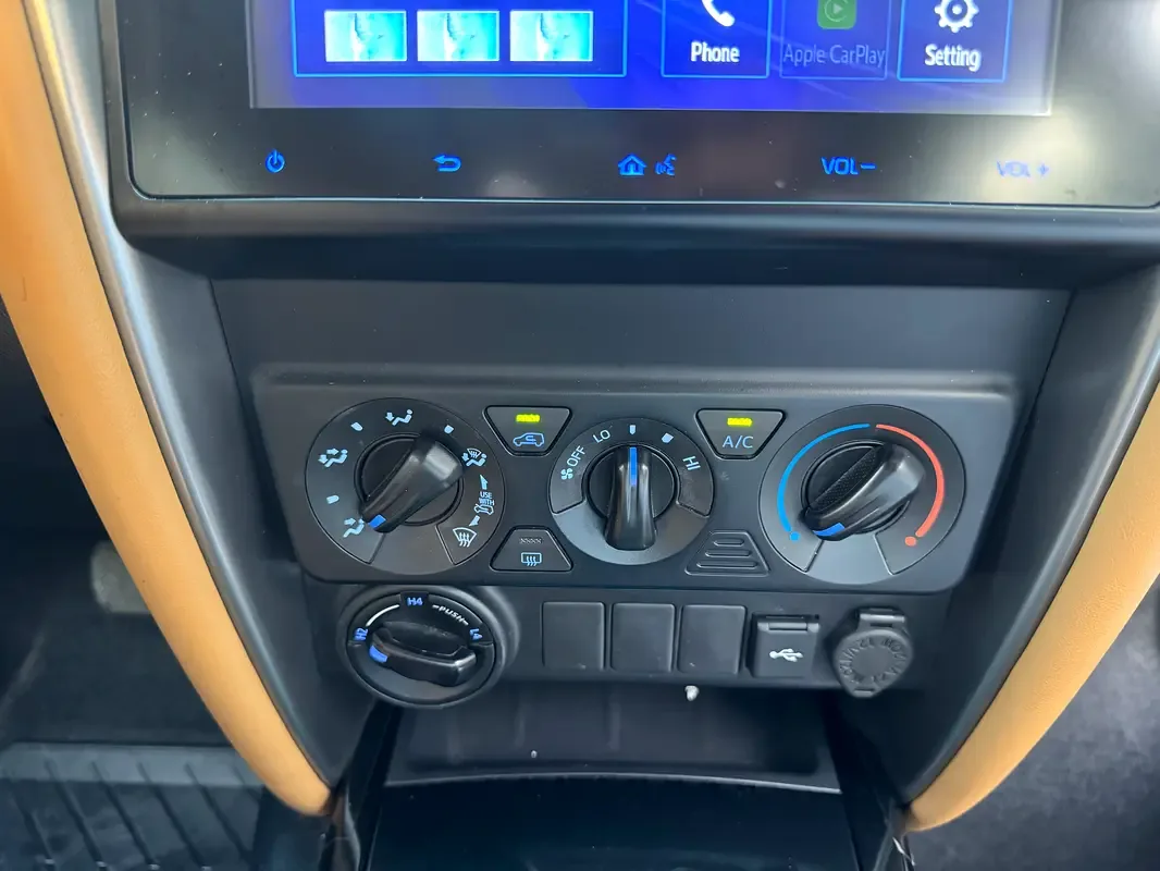 Toyota Fortuner 2.7 AT 4WD (166 hp) - 14