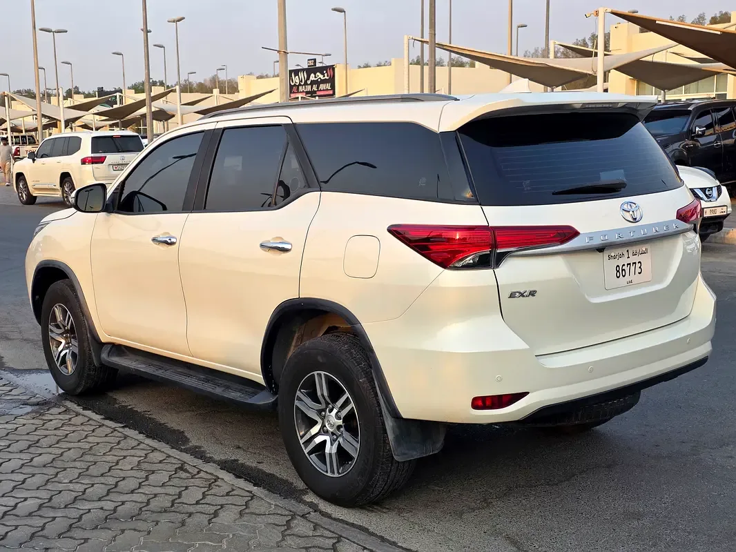 Toyota Fortuner 2.7 AT 4WD (166 حصان) - 6