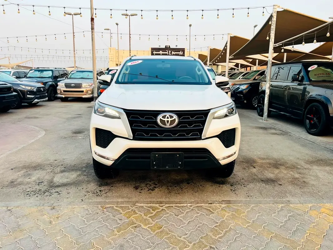 Toyota Fortuner 2.7 AT 4WD (166 hp)