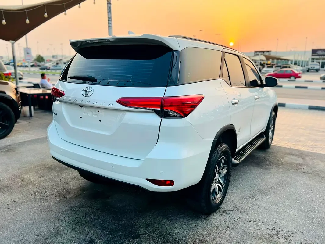 Toyota Fortuner 2.7 AT 4WD (166 حصان) - 5