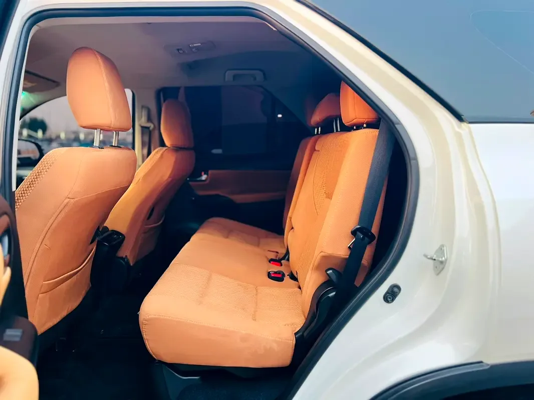 Toyota Fortuner 2.7 AT 4WD (166 حصان) - 15
