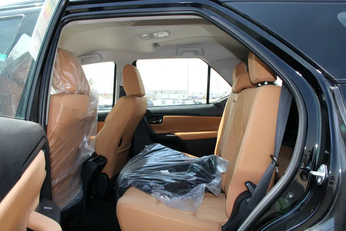 Toyota Fortuner 2.7 AT 4WD (166 حصان) - 13