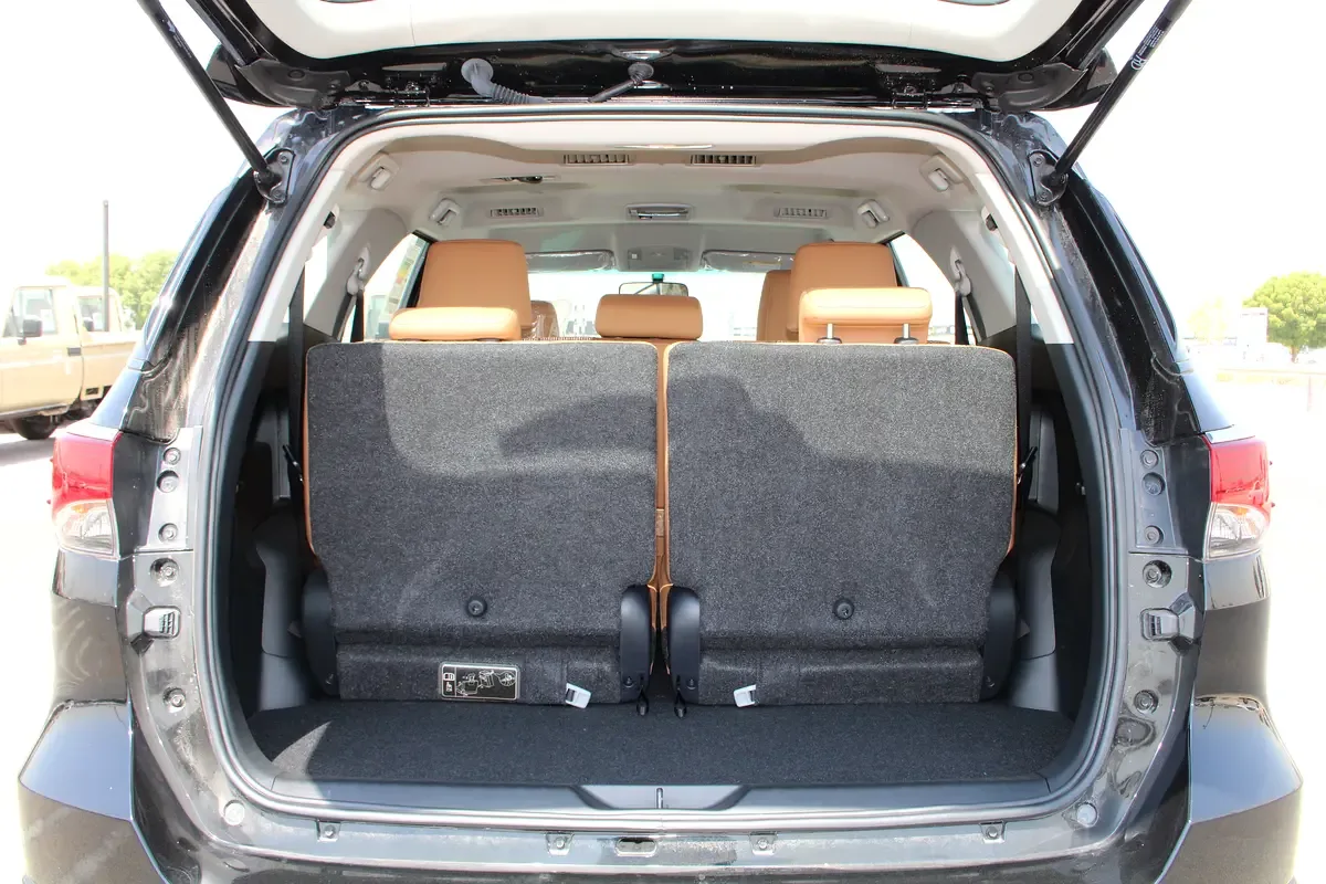 Toyota Fortuner 2.7 AT 4WD (166 حصان) - 15