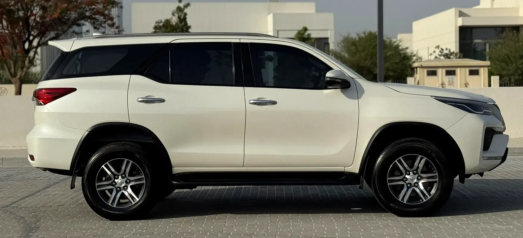Toyota Fortuner 2.7 AT 4WD (166 حصان) - 6
