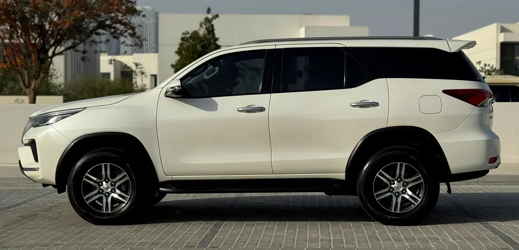 Toyota Fortuner 2.7 AT 4WD (166 حصان) - 12