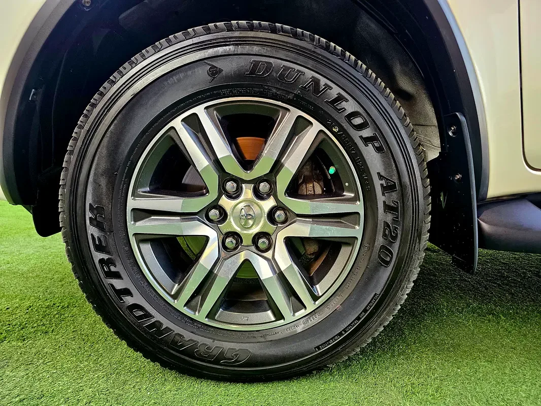 Toyota Fortuner 2.7 AT 4WD (166 حصان) - 11