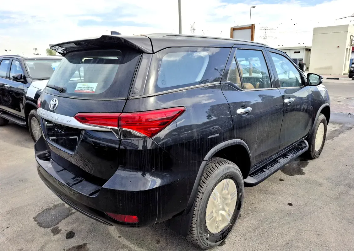 Toyota Fortuner 2.7 AT 4WD (166 hp) - 11