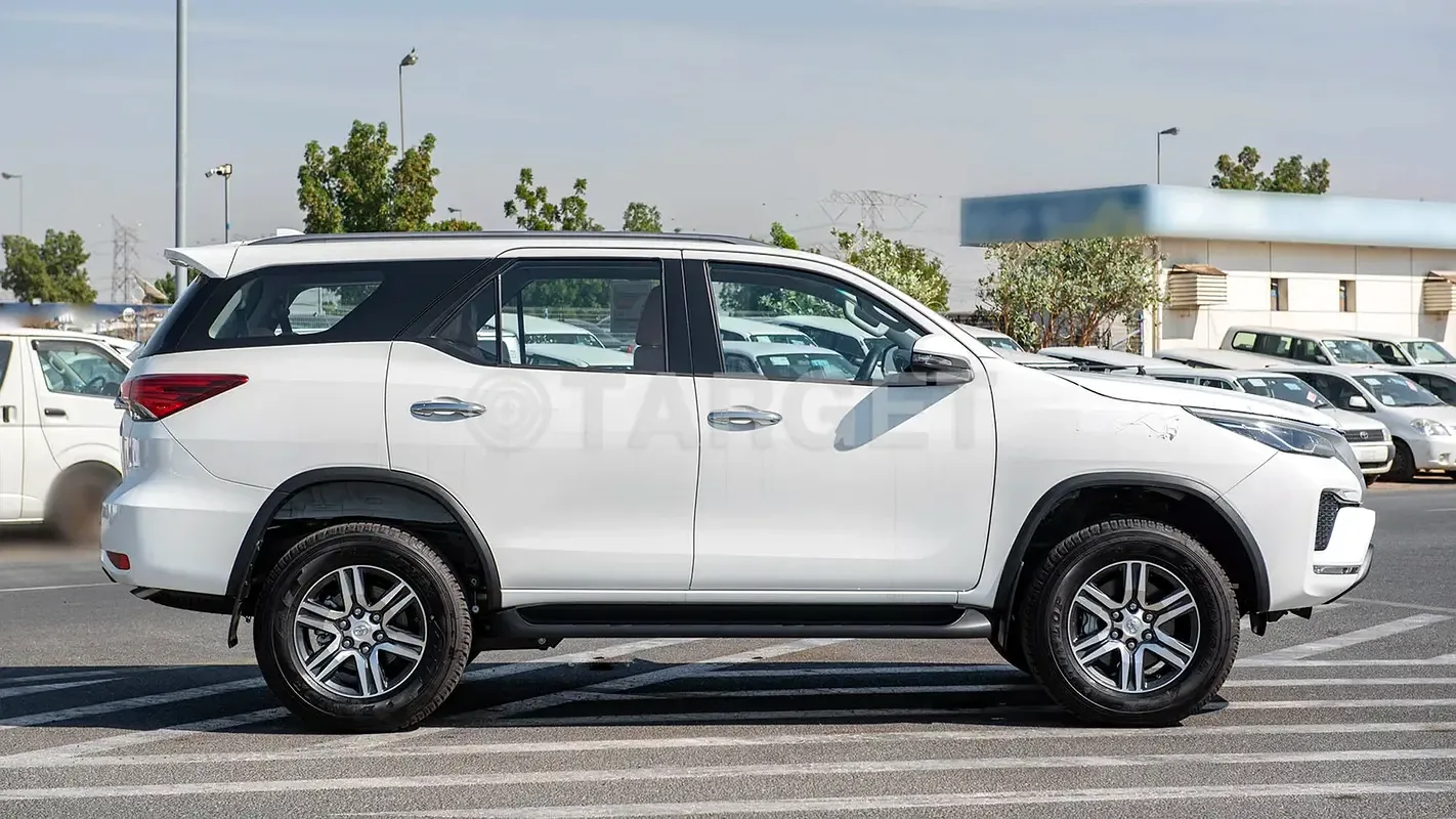 Toyota Fortuner 2.7 AT 4WD (166 حصان) - 5