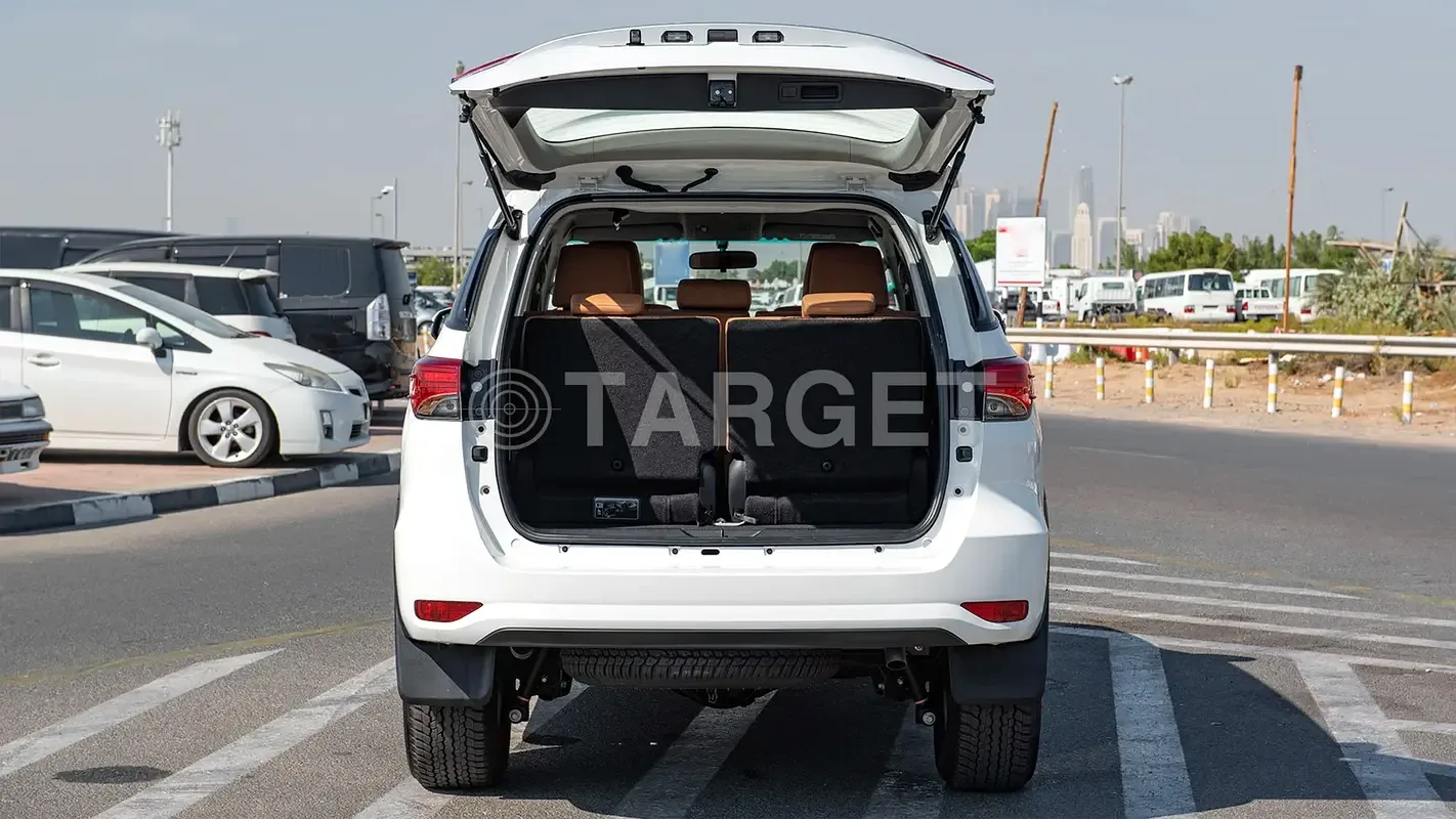 Toyota Fortuner 2.7 AT 4WD (166 حصان) - 6