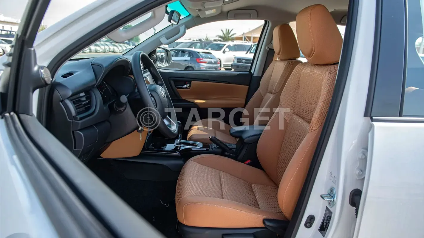 Toyota Fortuner 2.7 AT 4WD (166 حصان) - 11