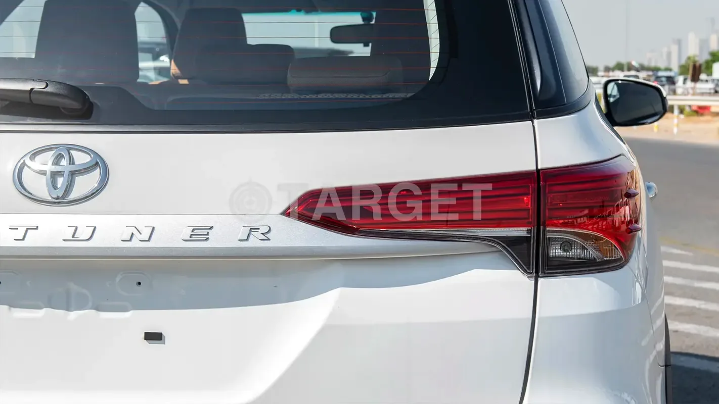 Toyota Fortuner 2.7 AT 4WD (166 حصان) - 14