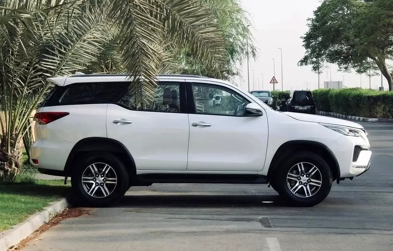 Toyota Fortuner 2.7 AT 4WD (166 حصان) - 6