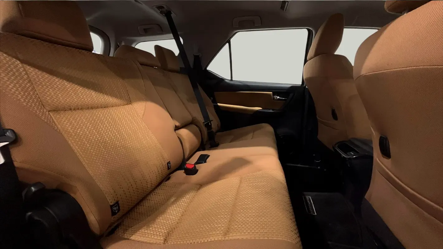 Toyota Fortuner 2.7 AT 4WD (166 hp) - 10