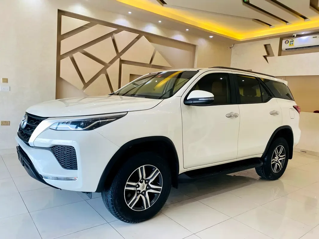 Toyota Fortuner 2.7 AT 4WD (166 حصان) - 5