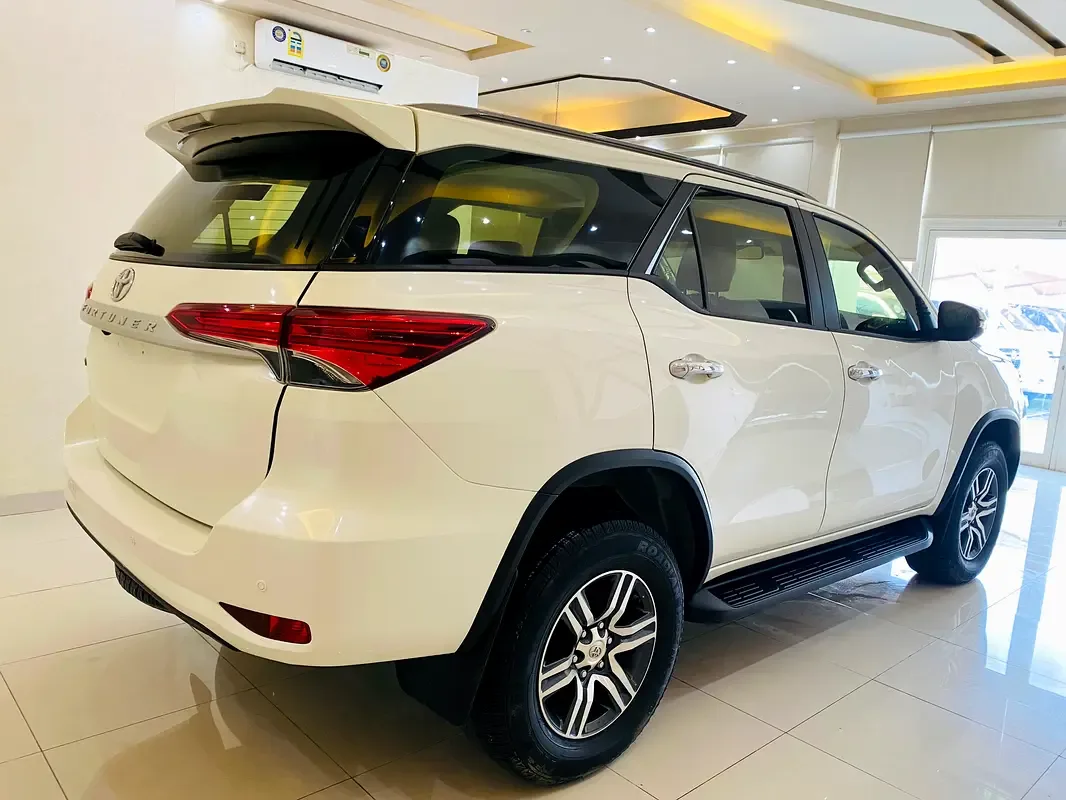 Toyota Fortuner 2.7 AT 4WD (166 حصان) - 7
