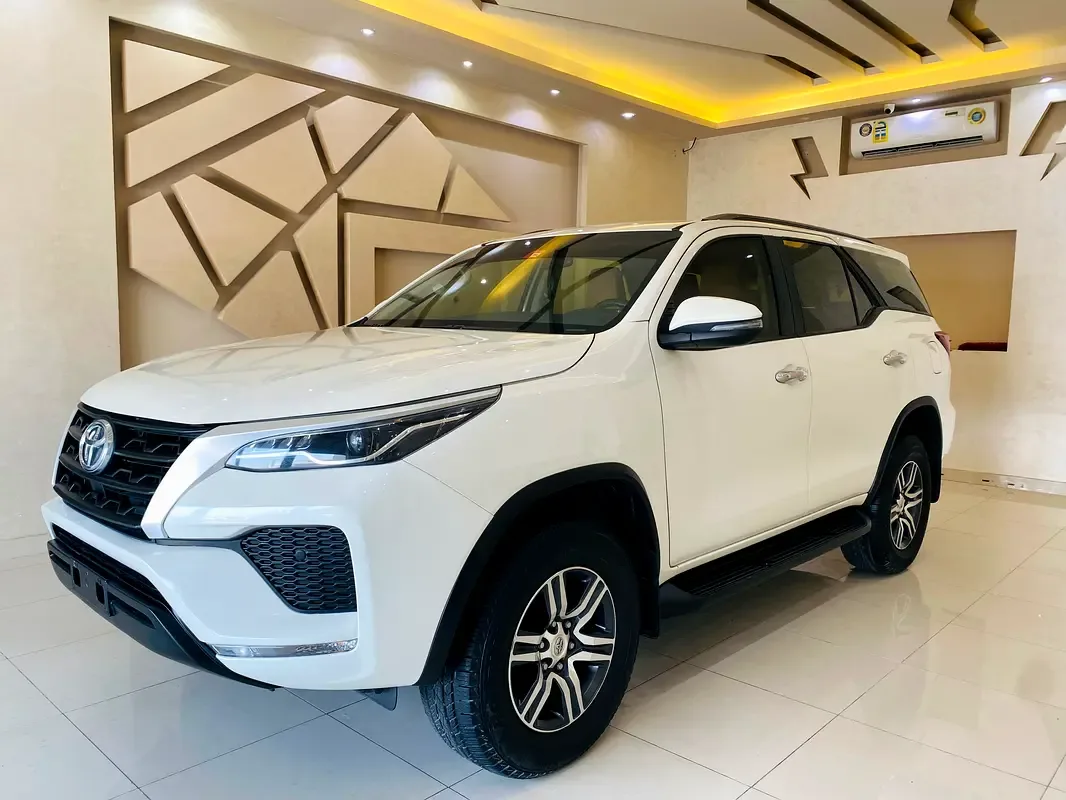 Toyota Fortuner 2.7 AT 4WD (166 حصان) - 19