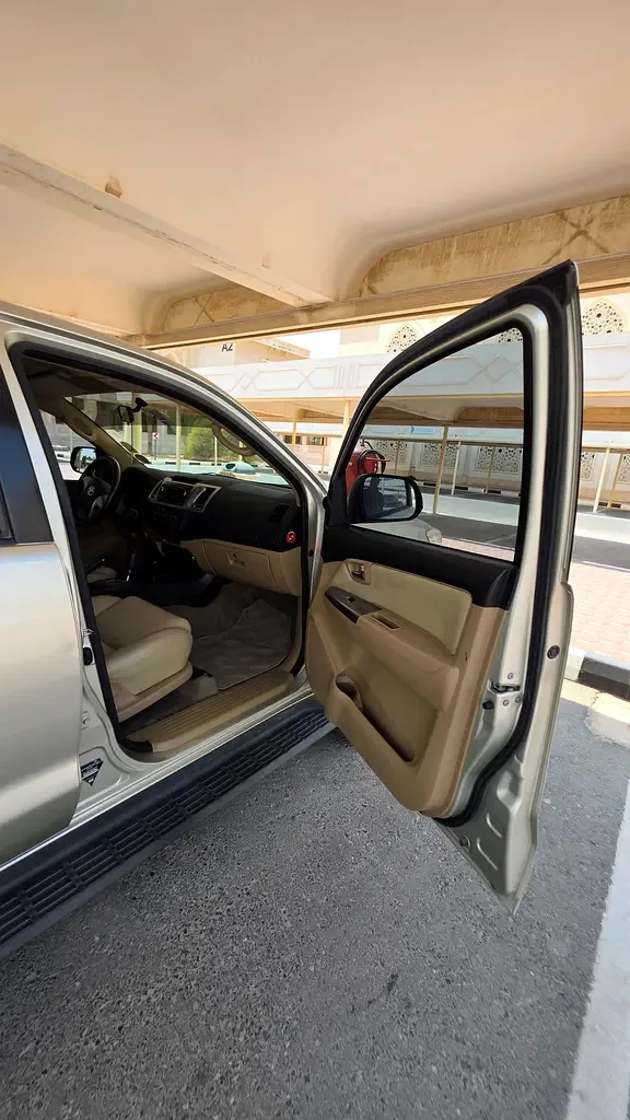 Toyota Fortuner 2.7 AT RWD (160 hp) - 14