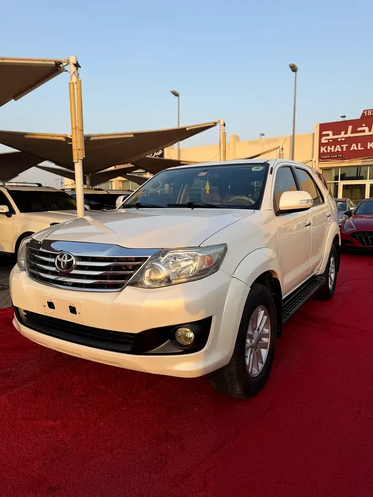 Toyota Fortuner 2.7 AT RWD (160 حصان) - 3