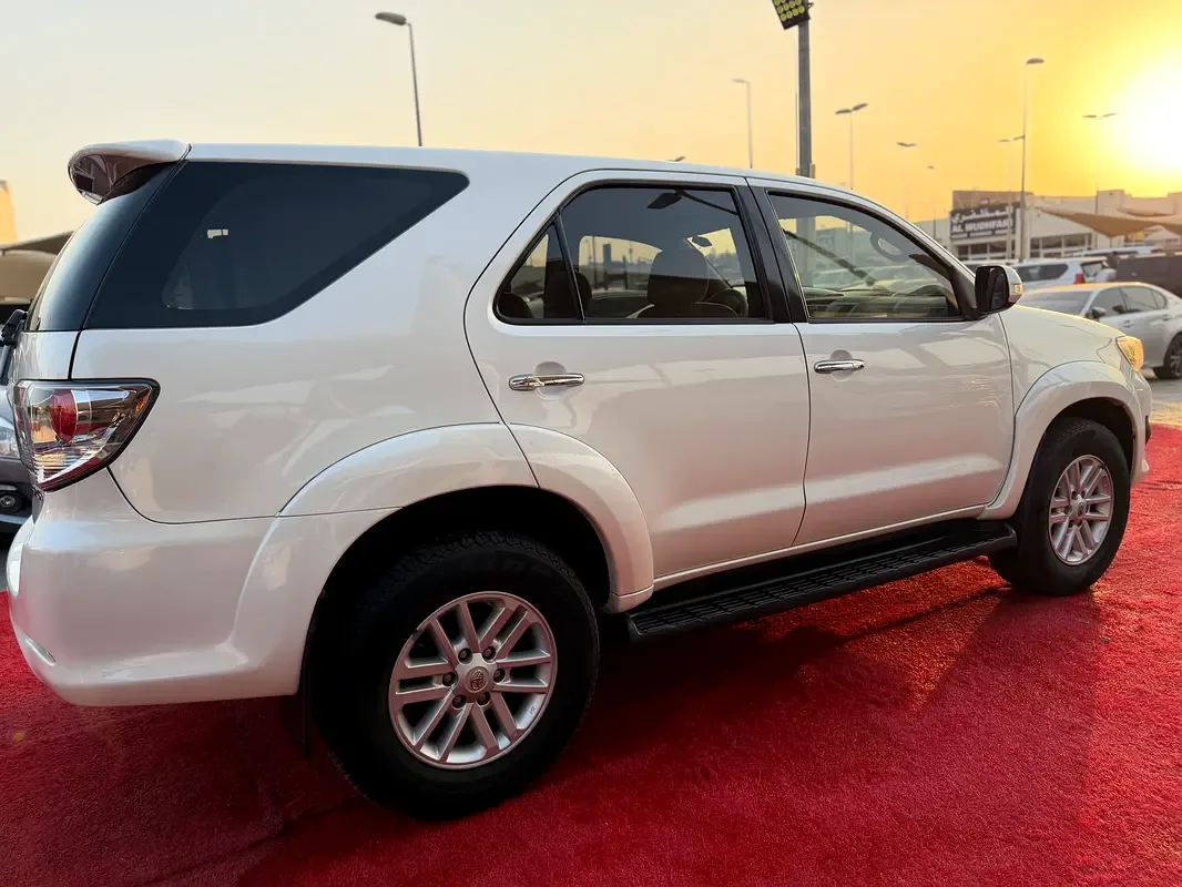 Toyota Fortuner 2.7 AT RWD (160 حصان) - 8