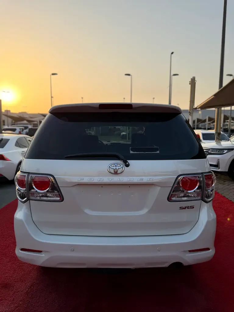 Toyota Fortuner 2.7 AT RWD (160 حصان) - 9