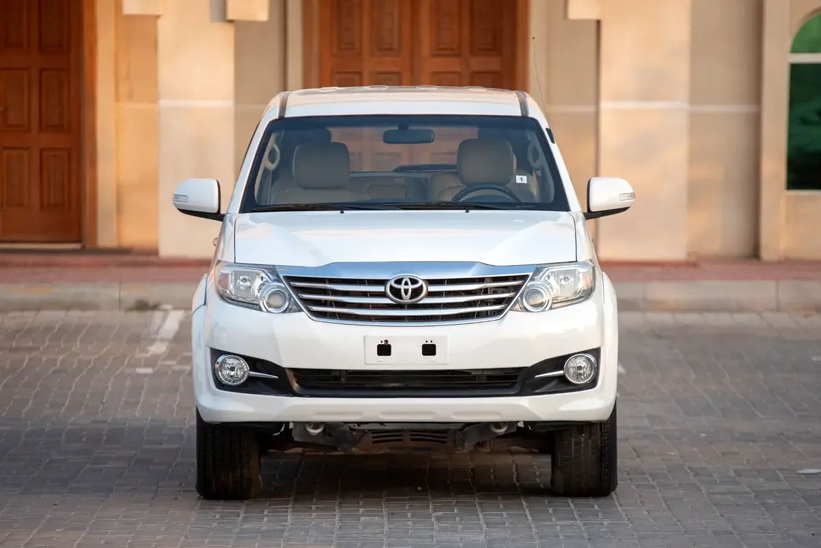 Toyota Fortuner 2.7 AT RWD (160 hp) - 4