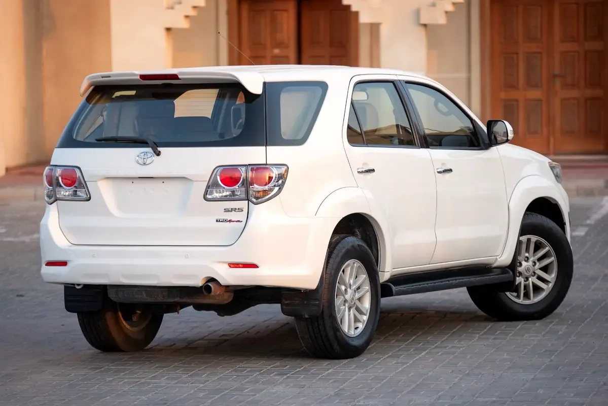 Toyota Fortuner 2.7 AT RWD (160 hp) - 6