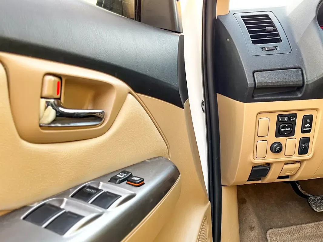 Toyota Fortuner 2.7 AT RWD (160 hp) - 15