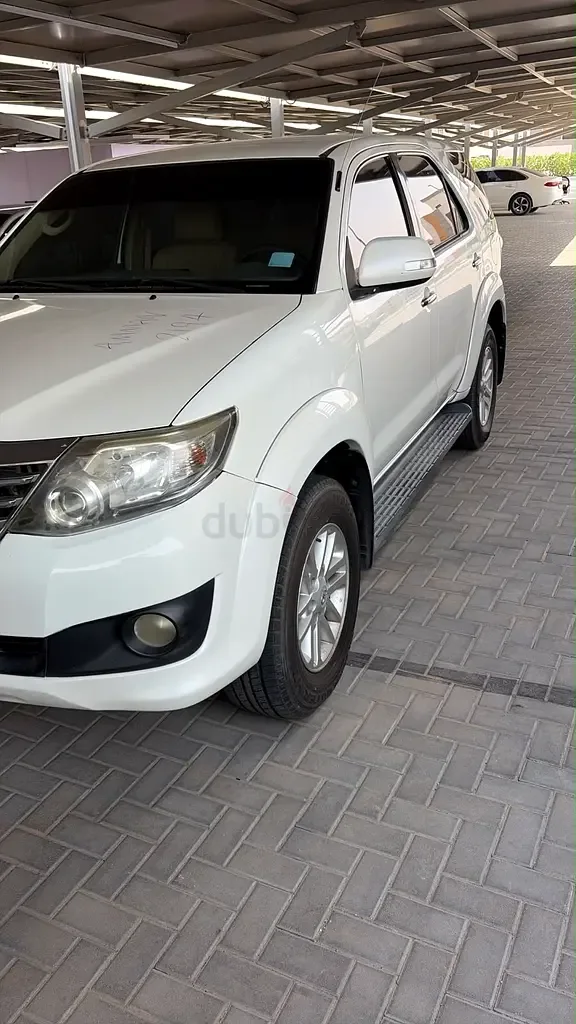 Toyota Fortuner 2.7 AT RWD (160 حصان) - 4