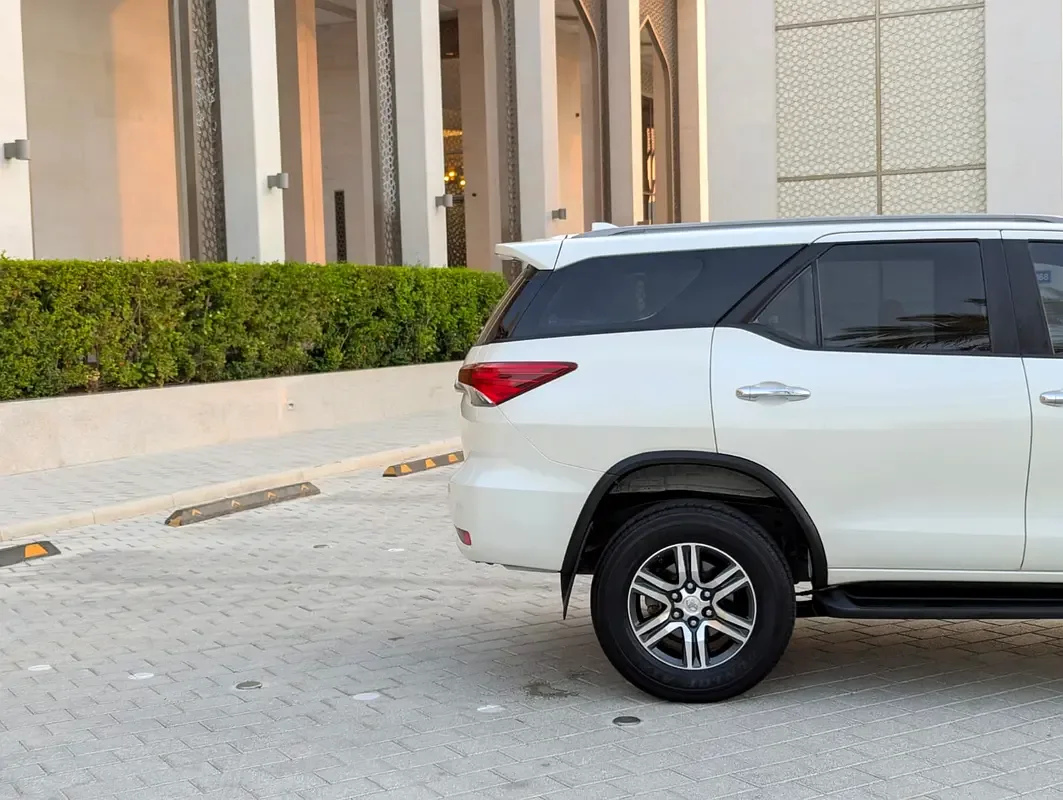Toyota Fortuner 2.8 AT (204 حصان) - 18