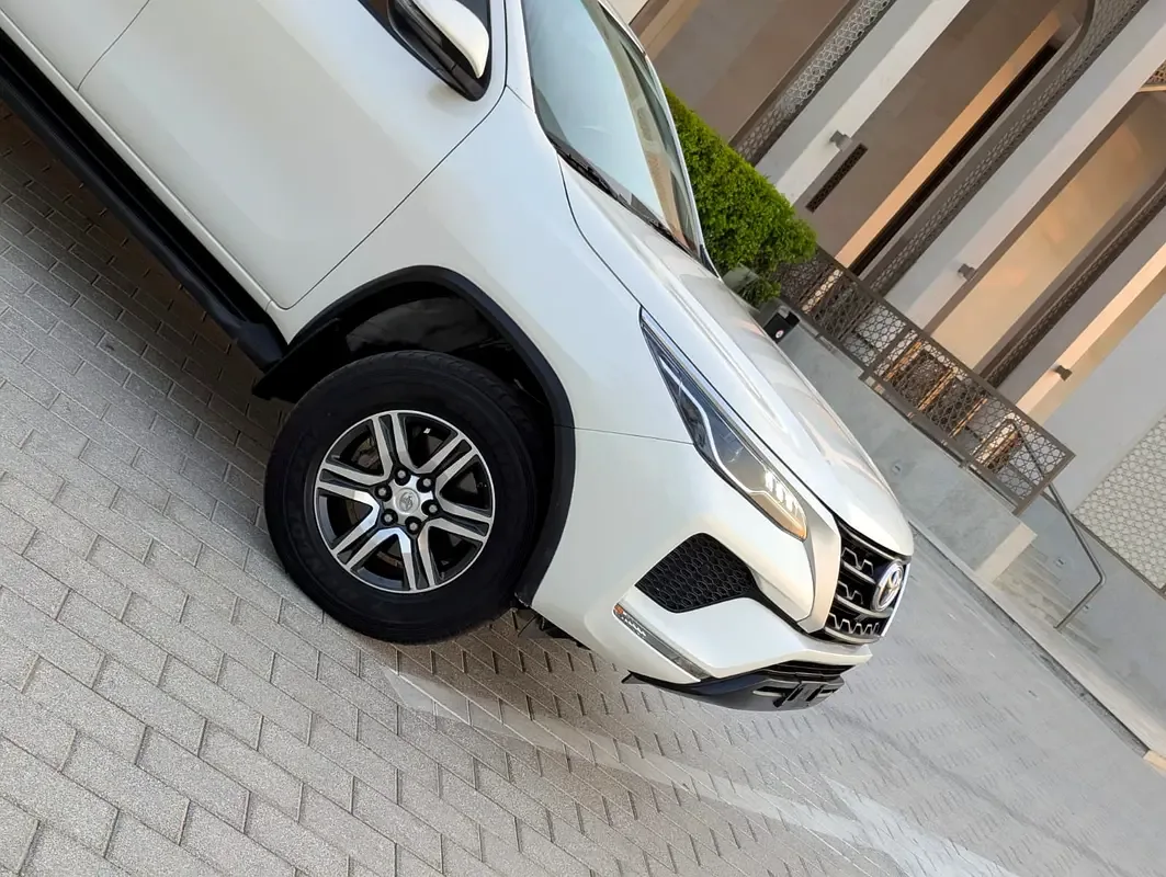 Toyota Fortuner 2.8 AT (204 حصان) - 17