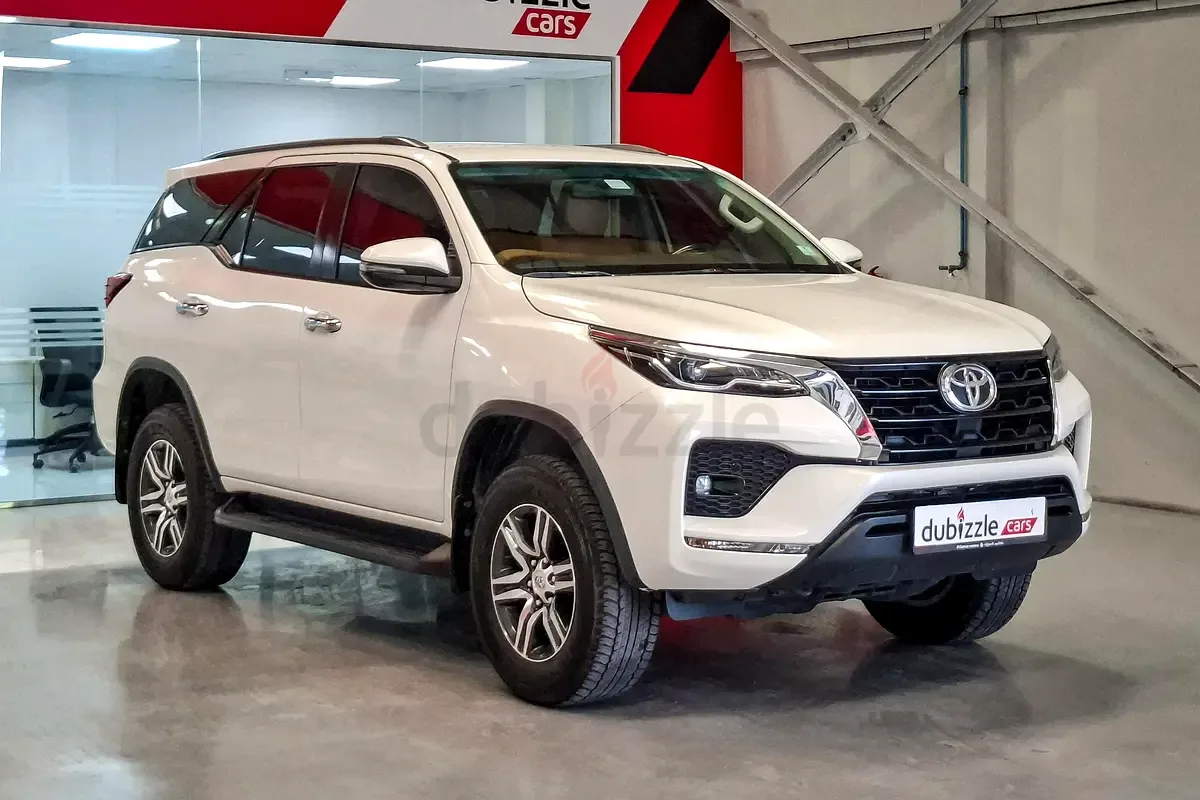 Toyota Fortuner 4.0 AT 4WD (238 hp)