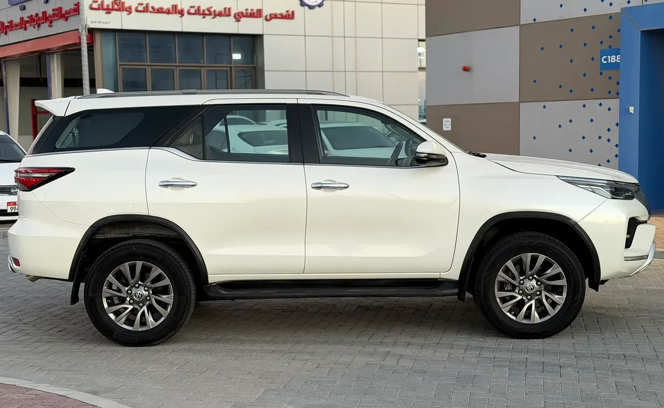 Toyota Fortuner 4.0 AT 4WD (238 حصان) - 5