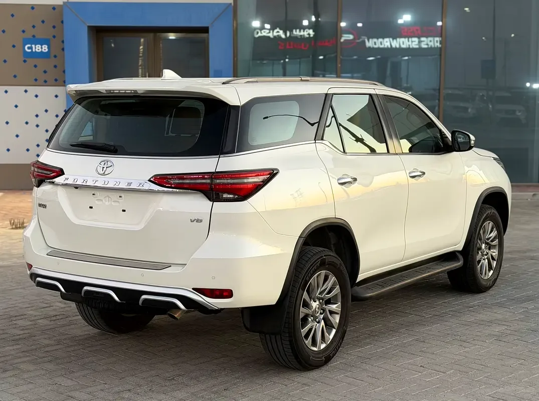 Toyota Fortuner 4.0 AT 4WD (238 حصان) - 8