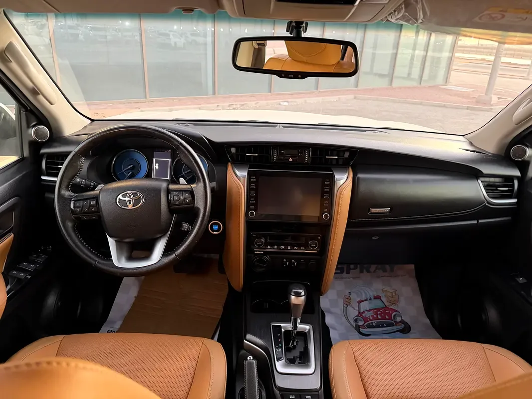 Toyota Fortuner 4.0 AT 4WD (238 حصان) - 10