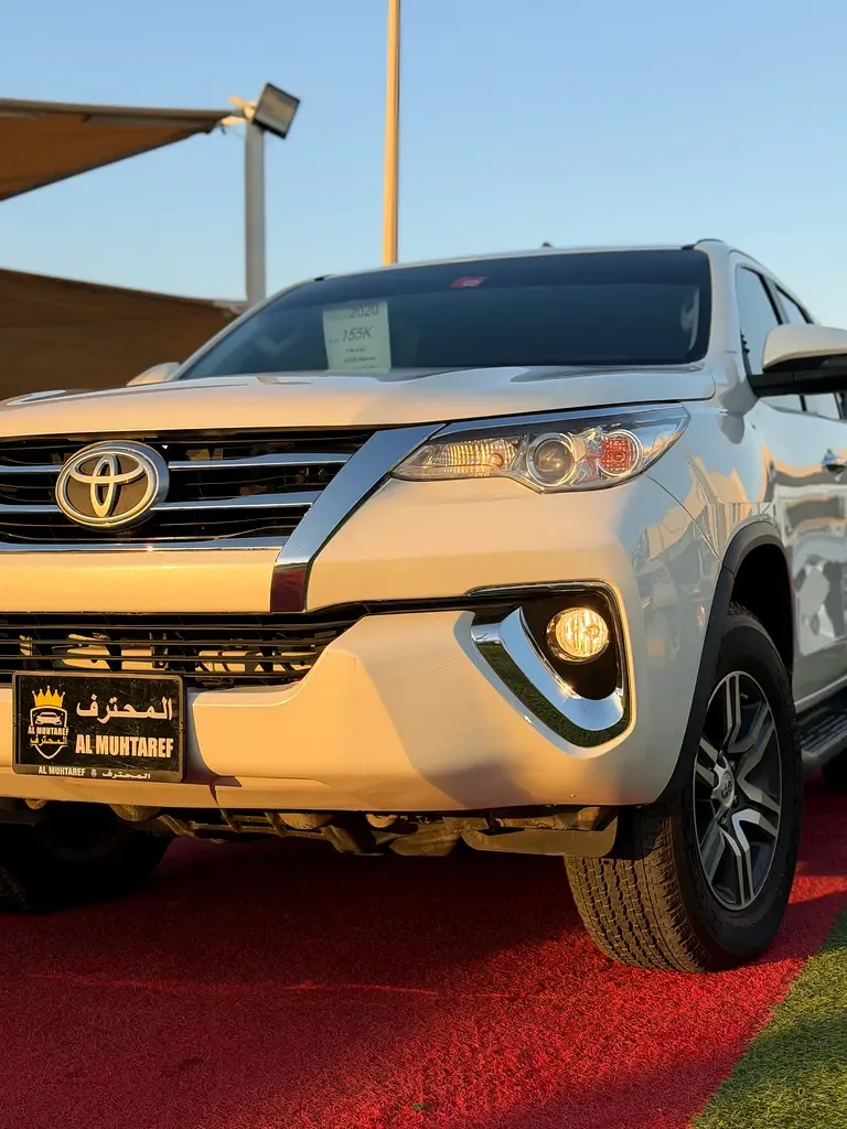 Toyota Fortuner 4.0 AT 4WD (238 hp)