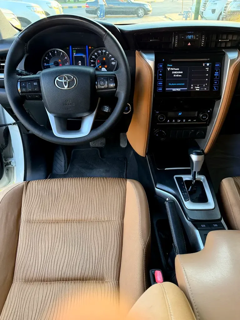 Toyota Fortuner 4.0 AT 4WD (238 hp) - 10