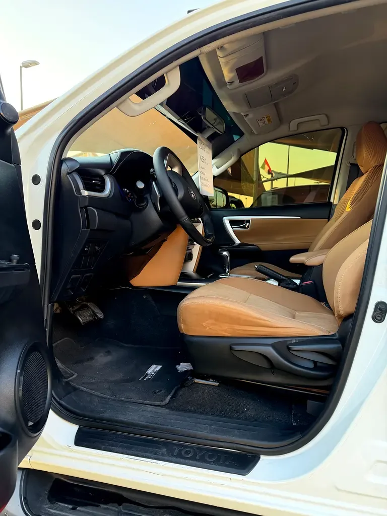 Toyota Fortuner 4.0 AT 4WD (238 hp) - 9