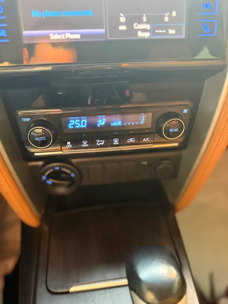 Toyota Fortuner 4.0 AT 4WD (238 hp) - 13