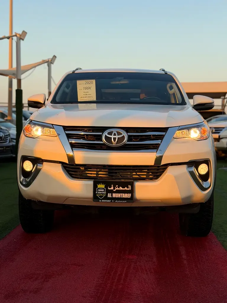 Toyota Fortuner 4.0 AT 4WD (238 hp) - 16