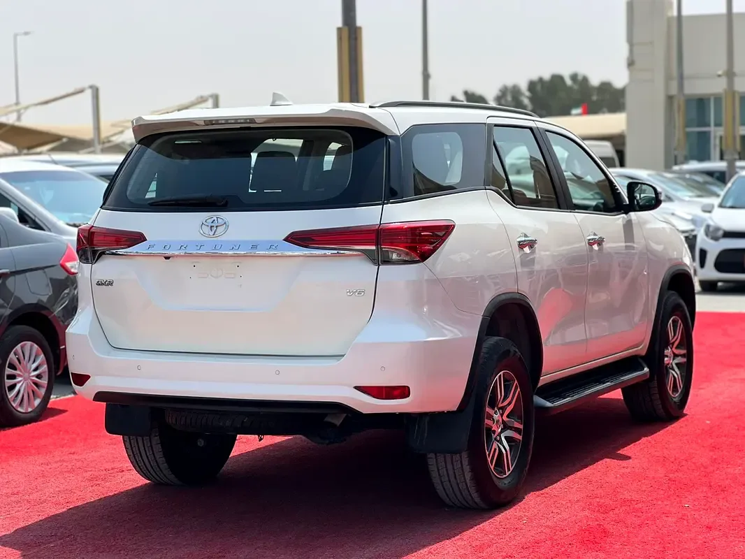 Toyota Fortuner 4.0 AT 4WD (238 hp) - 6