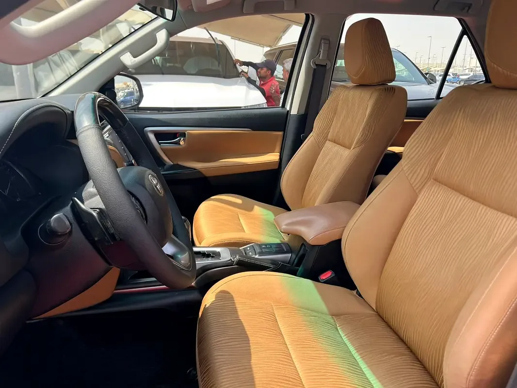 Toyota Fortuner 4.0 AT 4WD (238 hp) - 9