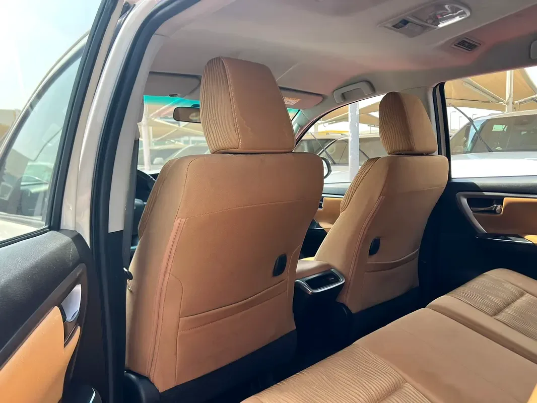 Toyota Fortuner 4.0 AT 4WD (238 hp) - 13