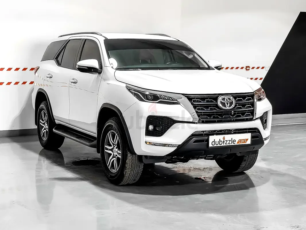 Toyota Fortuner 4.0 AT 4WD (238 hp)