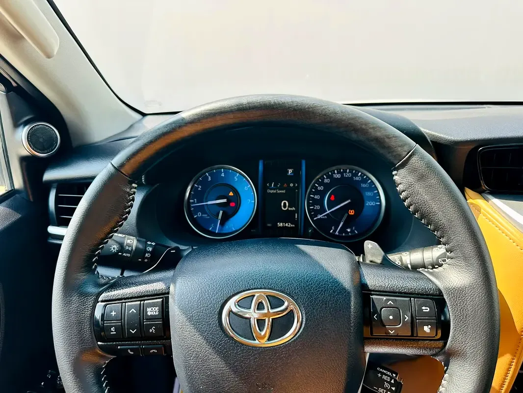 Toyota Fortuner 4.0 AT 4WD (238 hp) - 8
