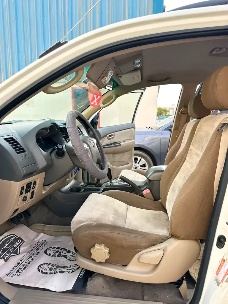 Toyota Fortuner 4.0 AT RWD (235 hp) - 5