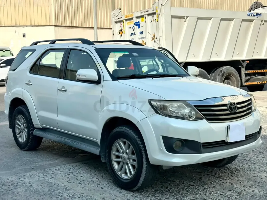 Toyota Fortuner 4.0 AT RWD (235 hp) - 10