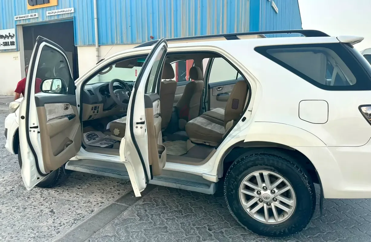 Toyota Fortuner 4.0 AT RWD (235 hp) - 9