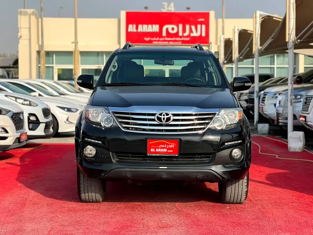 Toyota Fortuner 4.0 AT RWD (235 hp) - 2