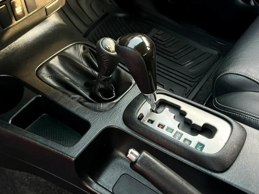 Toyota Fortuner 4.0 AT RWD (235 hp) - 16